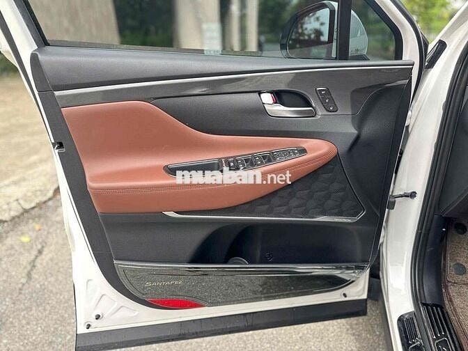 Hyundai Santa Fe 2023 Cao cấp 2.5L HTRAC