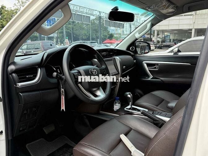 Fortuner 2018 - Xăng - 1 Cầu Cực đẹp - Xe Tại Hãng