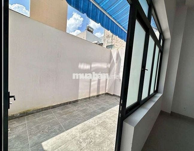 Cho thuê MB MT Chu Văn An Bình Thạnh –4.5x25m, có phòng ở lại–giá 25tr