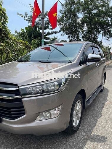 Toyota Innova 2019 2.0E - 128000 km