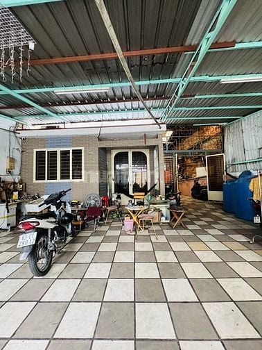 185M2 - NGANG 9.5M - HXH CMT8 - C4 TIỆN XÂY