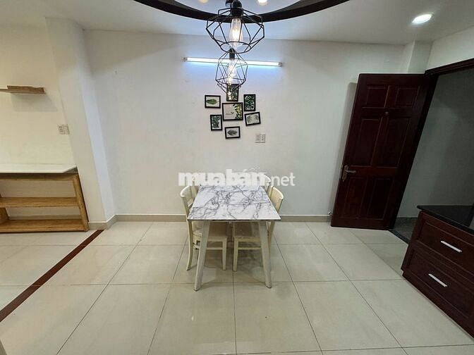 Cho thuê phòng 45m2 Nguyễn Trãi Quận 1 Full Nội Thất cmr an ninh tự do