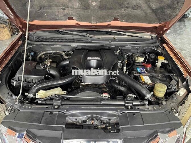 Isuzu Mu X 2016 2.5 MT - 130000 km