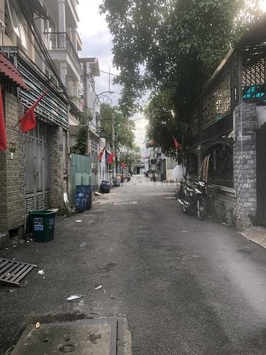 Cc bán nhà 2 tầng tại 68/28 Ngô Chí Quốc.