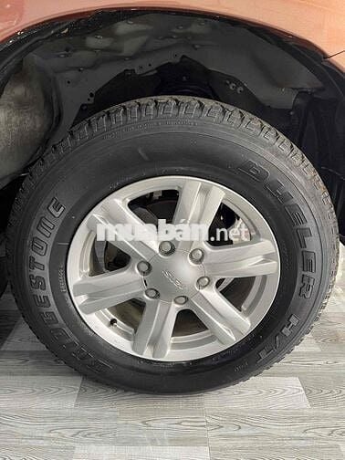 Isuzu Mu X 2016 2.5 MT - 130000 km