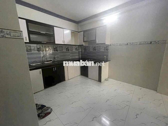 NC 3pn2wc 52m2 hẻm phan huy ích P12