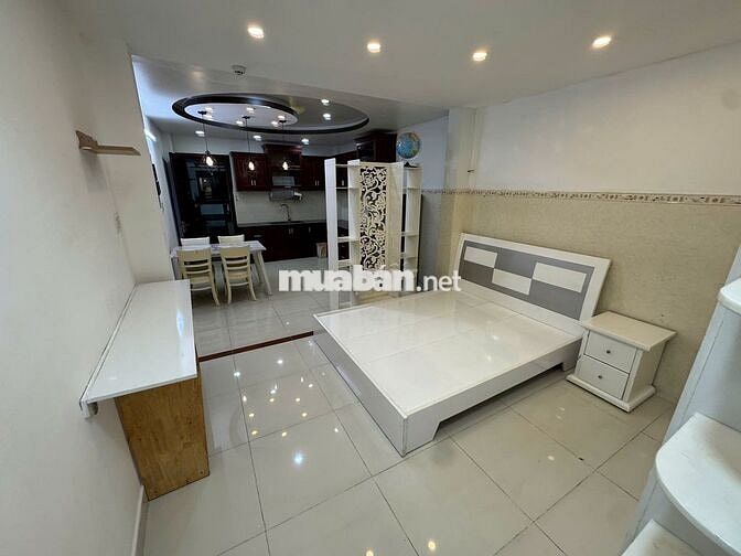 Cho thuê phòng 45m2 Nguyễn Trãi Quận 1 Full Nội Thất cmr an ninh tự do