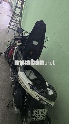 Nhà dư con xe cần bán bớt