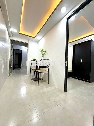 2pn 35m2 như hình full nội thất cửa sổ ở bờ kè Trường Sa, cách Q1 200m