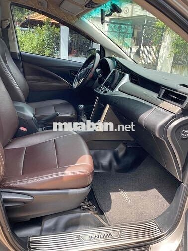 Toyota Innova 2019 2.0E - 128000 km