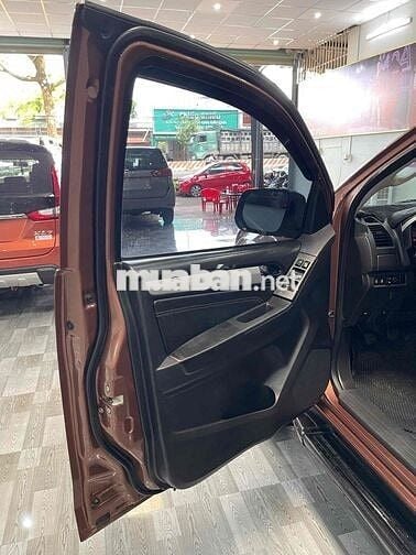 Isuzu Mu X 2016 2.5 MT - 130000 km