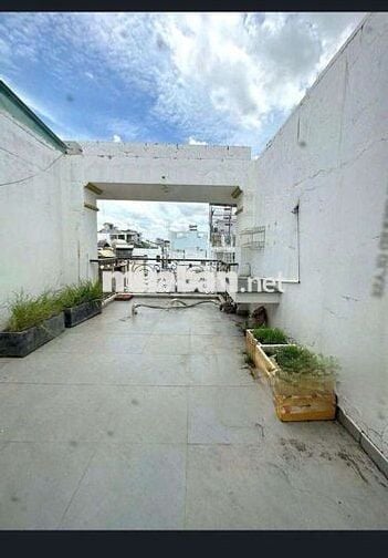 Cho thuê toà nhà VP, 6 phòng lớn, Gần Emart Phan Văn Trị p1 gò vấp