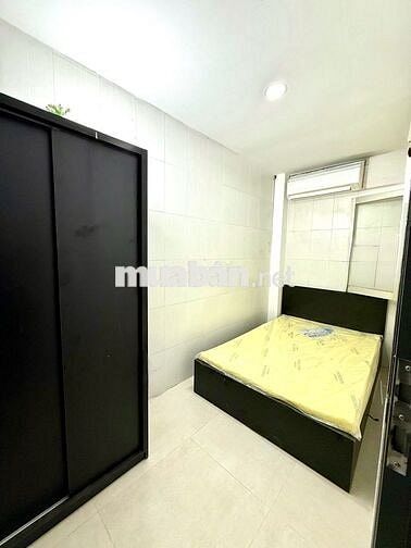 2pn 35m2 như hình full nội thất cửa sổ ở bờ kè Trường Sa, cách Q1 200m