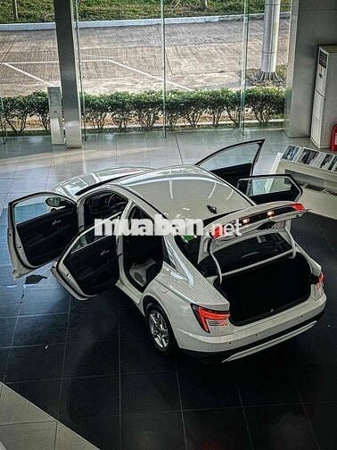 Hyundai Accent 2025 giảm sâu Tháng 11