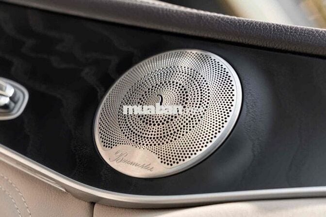 LONG ANH AUTO về Mercedes GLC300 4Matic 2019