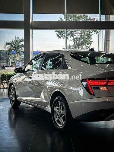 Hyundai Accent 2025 giảm sâu Tháng 11