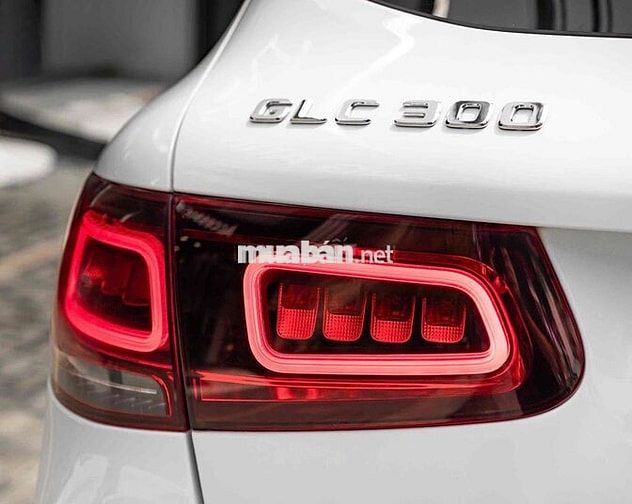 LONG ANH AUTO về Mercedes GLC300 4Matic 2019