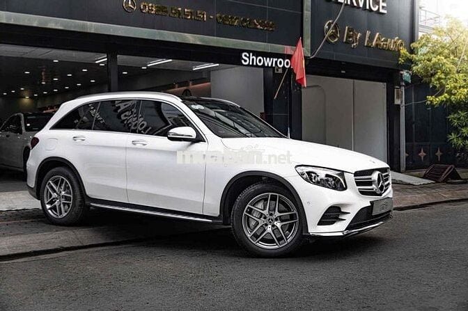 LONG ANH AUTO về Mercedes GLC300 4Matic 2019