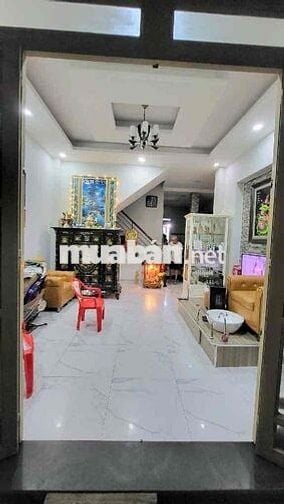 Chỉ 7 tỷ Nhà P4, Q8, cách đường Cao Lỗ 15m, 51,2m2, 2 Tầng, 3 PN