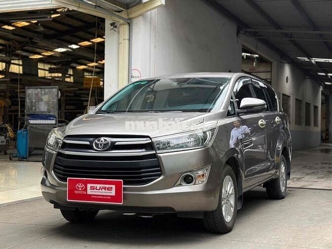 Toyota Innova 2016 2.0E - 124800 km
