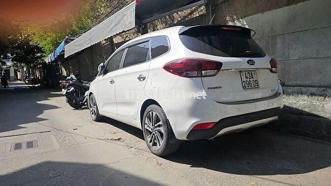 Cần bán xe Rondo 2017 gia đình