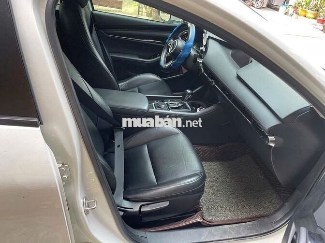 Mazda 3 2020 Luxury 80.000 km cực đẹp, 01 chủ
