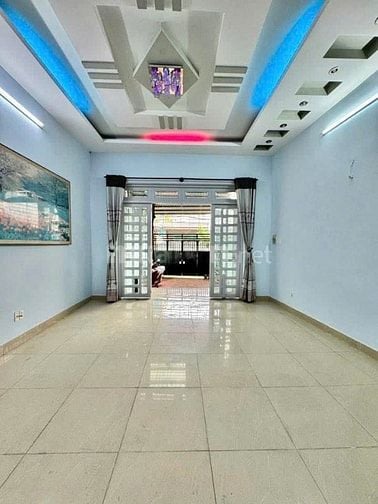 Cho thuê nhà 85m2 ( 4.5 x 18,9m ) , 3 tầng , 5 phòng ngủ / 6WC , bếp 