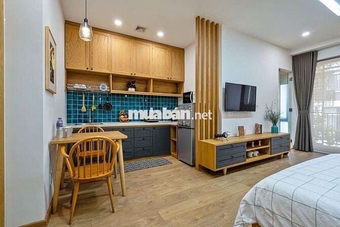 CĂN HỘ BAN CÔNG CỬA SỔ LỚN_GẦN THỊ NGHÈ, HÀNG XANH_GIÁP Q1 Q2