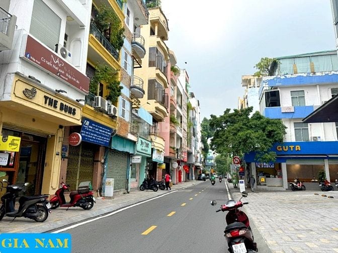 BÁN NHÀ MẶT TIỀN : 165 ĐƯỜNG NGUYỄN VĂN THỦ - P. ĐA KAO - Q. 1 - TPHCM