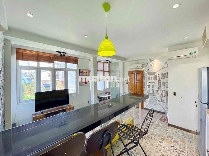 🏠Cho Thuê Căn Hộ Cửa Sổ Sáng - Thang máy - Ngay Bờ Kè Hoàng Sa