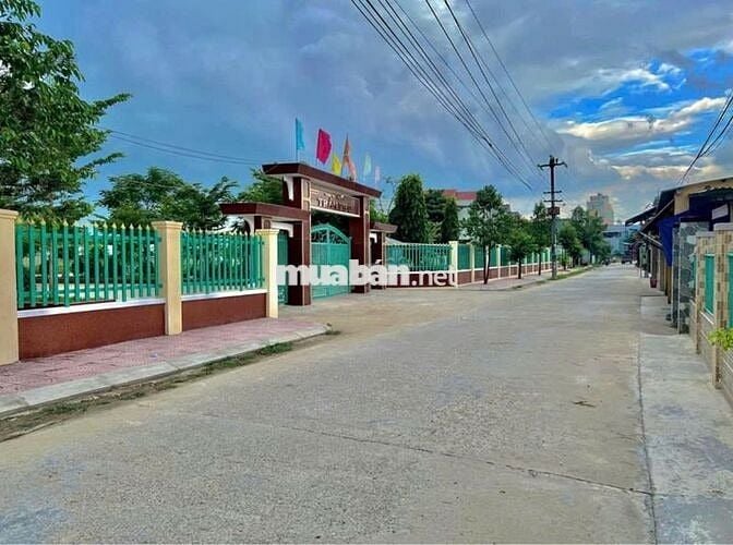 Chính Chủ Cần ra gấp lô đất ở Nam Hòa Tiến diện tích cực rộng