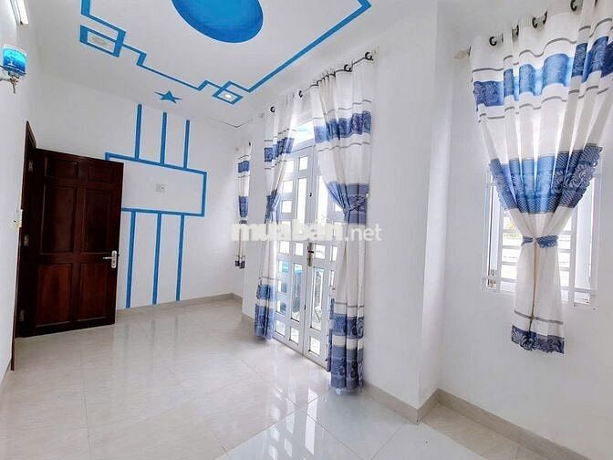 BÁN NHÀ MỚI ĐẸP - HOÀN CÔNG - NẰM KẾ ĐẠI HỌC CN