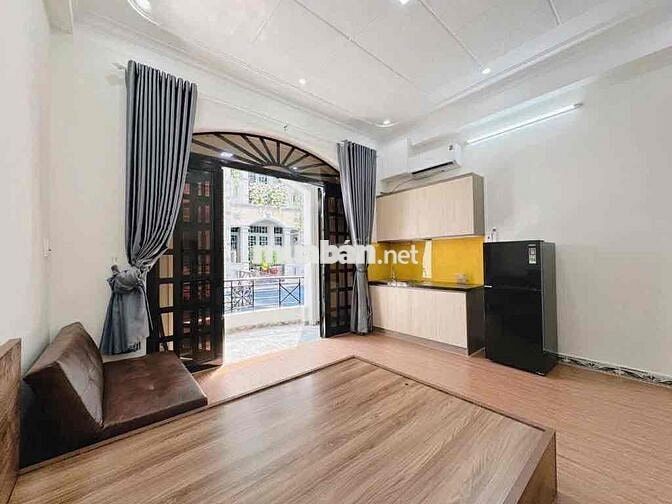 TOÀ CHDV 4 TẦNG – PHỐ ẨM THỰC PHAN XÍCH LONG – KẾ BÊN BV HOÀN MỸ – THU