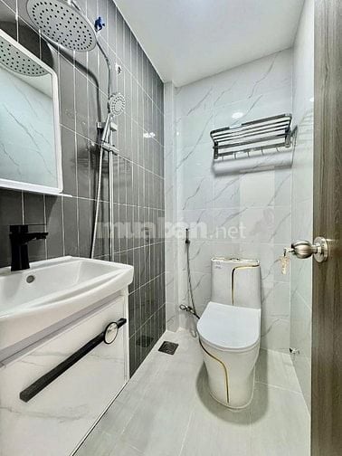 CUỐI NĂM CHỈ CÒN 1 CĂN GIÁ TỐT Đ NGUYỄN CÔNG HOAN, PN, MUA VÀO Ở NGAY 