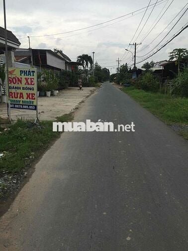 Chính chủ cần bán gấp lô đất thổ cư mặt tiền đường nhựa :