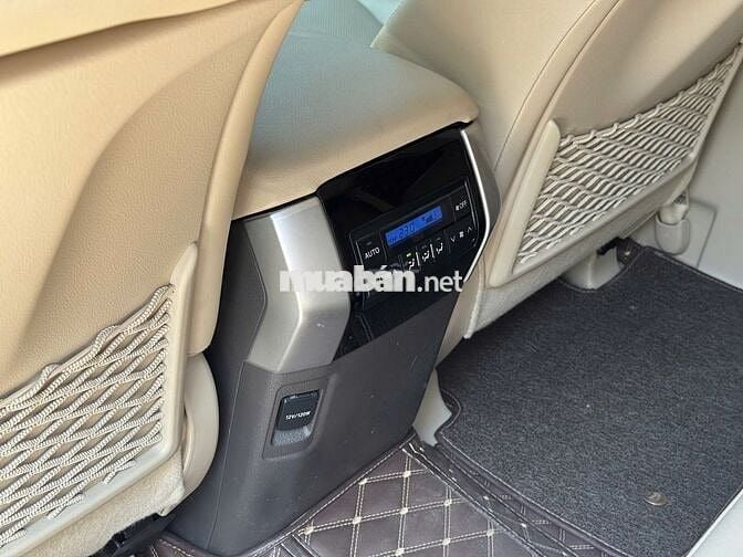 Toyota Land Cruiser Prado 2.7 2019 model 2020