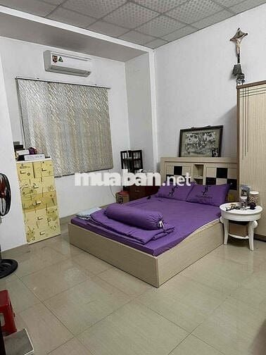 Nhà đẹp rộng rãi 150 m2, 3 PN, 3 PT, phòng khách, bếp, TCH Q.12