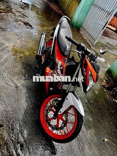 thanh lý sonic nhập thùng cực hiếm