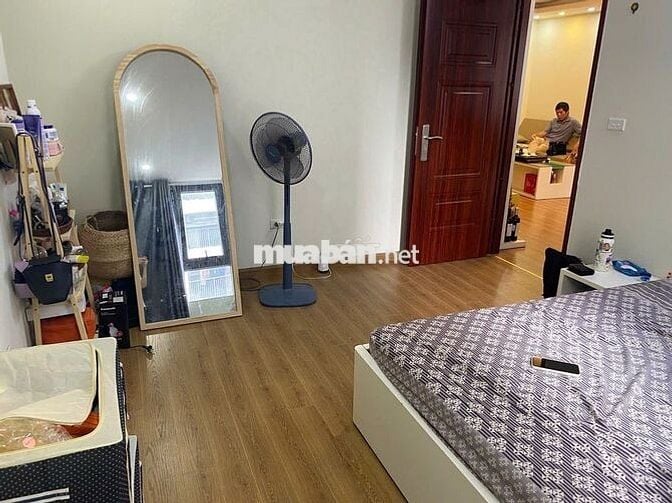 Cho thuê căn hộ 76m2 2 ngủ full đồ đẹp tại 219 Trung Kính giá 15tr/th