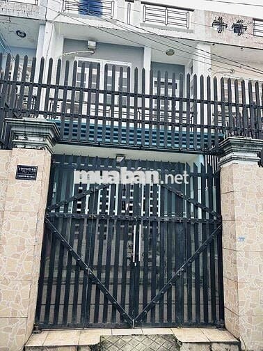 Nhà đẹp rộng rãi 150 m2, 3 PN, 3 PT, phòng khách, bếp, TCH Q.12