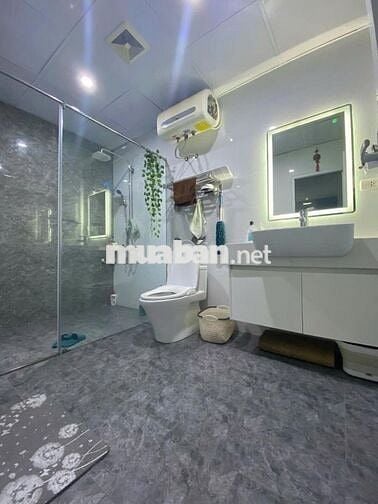 Cần bán gấp CH toà CT2A KĐT Nam Cường, 111m2, 3N,2WC, giá 11.3 tỷ