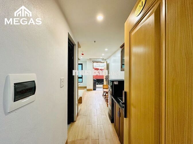 CHO THUÊ STUDIO BAN CÔNG FULL NỘI THẤT MỚI TINH NGAY HOÀNG QUỐC VIỆT