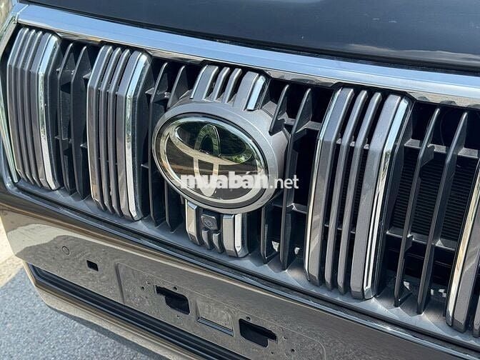 Toyota Land Cruiser Prado 2.7 2019 model 2020