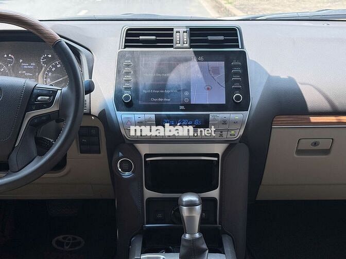 Toyota Land Cruiser Prado 2.7 2019 model 2020