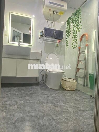 Cần bán gấp CH toà CT2A KĐT Nam Cường, 111m2, 3N,2WC, giá 11.3 tỷ