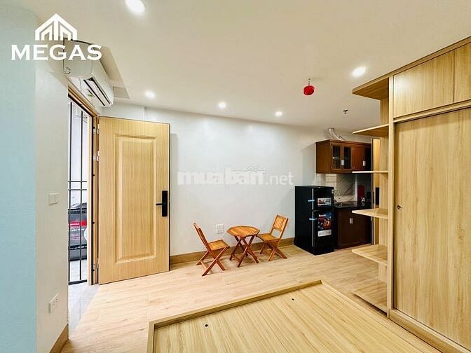 CHO THUÊ STUDIO BAN CÔNG FULL NỘI THẤT MỚI TINH NGAY HOÀNG QUỐC VIỆT