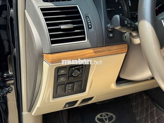Toyota Land Cruiser Prado 2.7 2019 model 2020