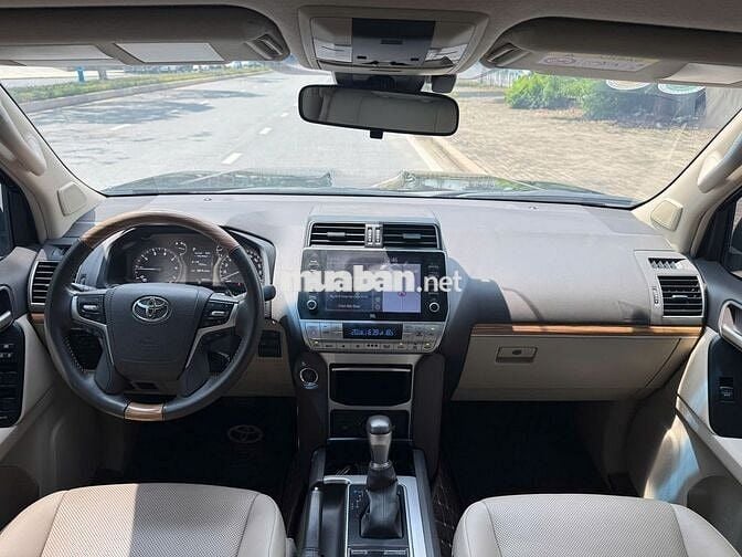 Toyota Land Cruiser Prado 2.7 2019 model 2020