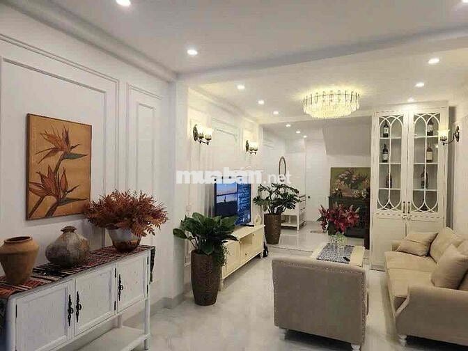 Xuân Đỉnh - Mặt Ngõ Ôtô Qua - 35m2 - Mt 3.5m - Mới Keeng Full Nội Thất