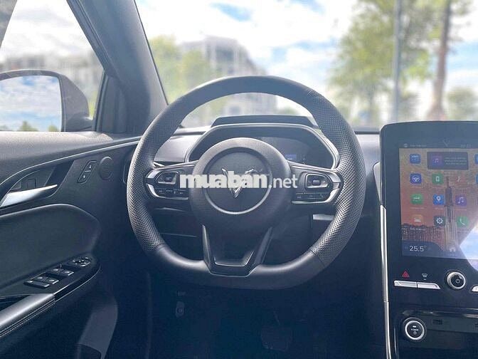 VinFast VFe34 LFP 2023 - 39000 km